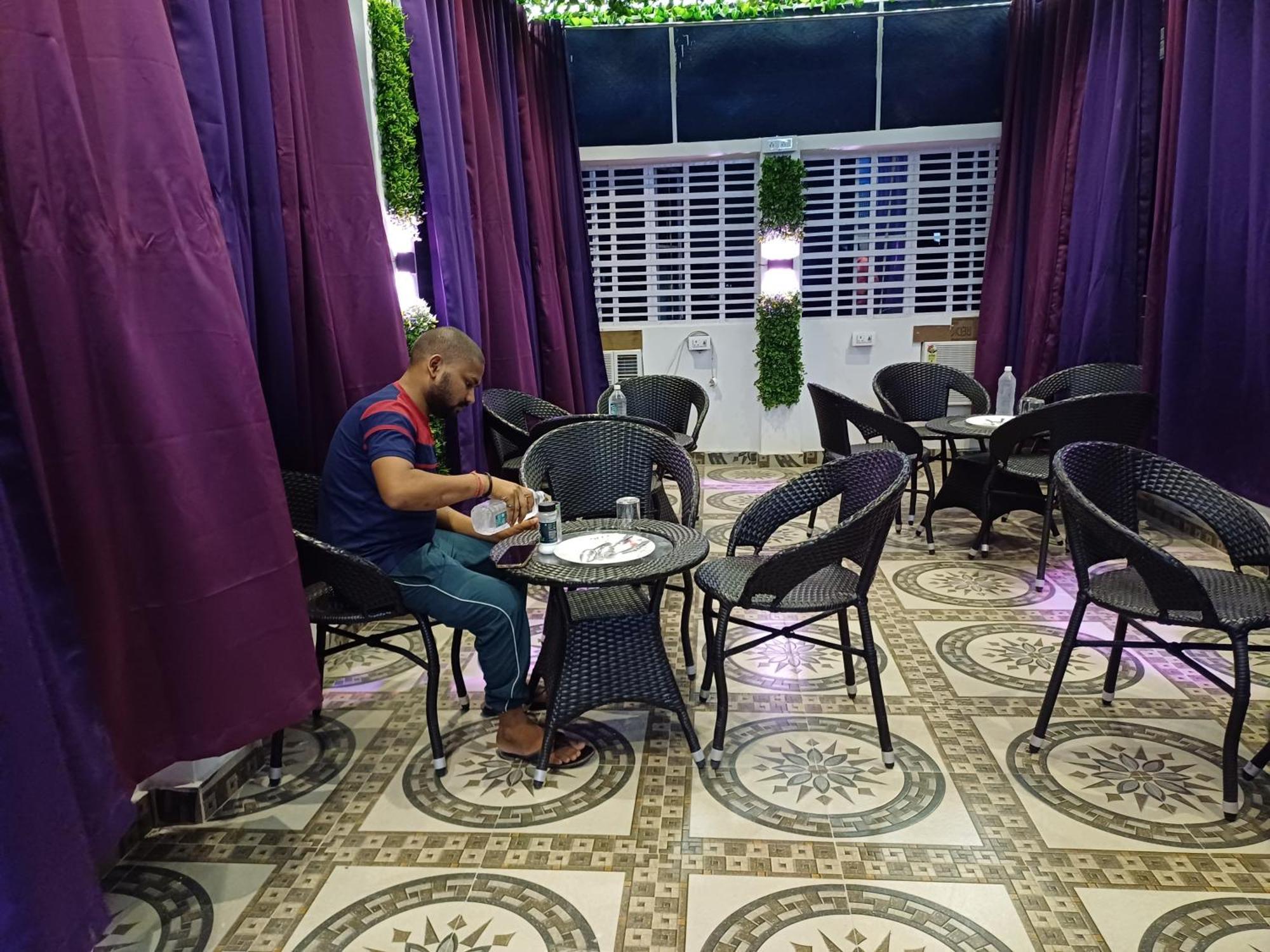Baba Paying Guest House Варанаси Екстериор снимка