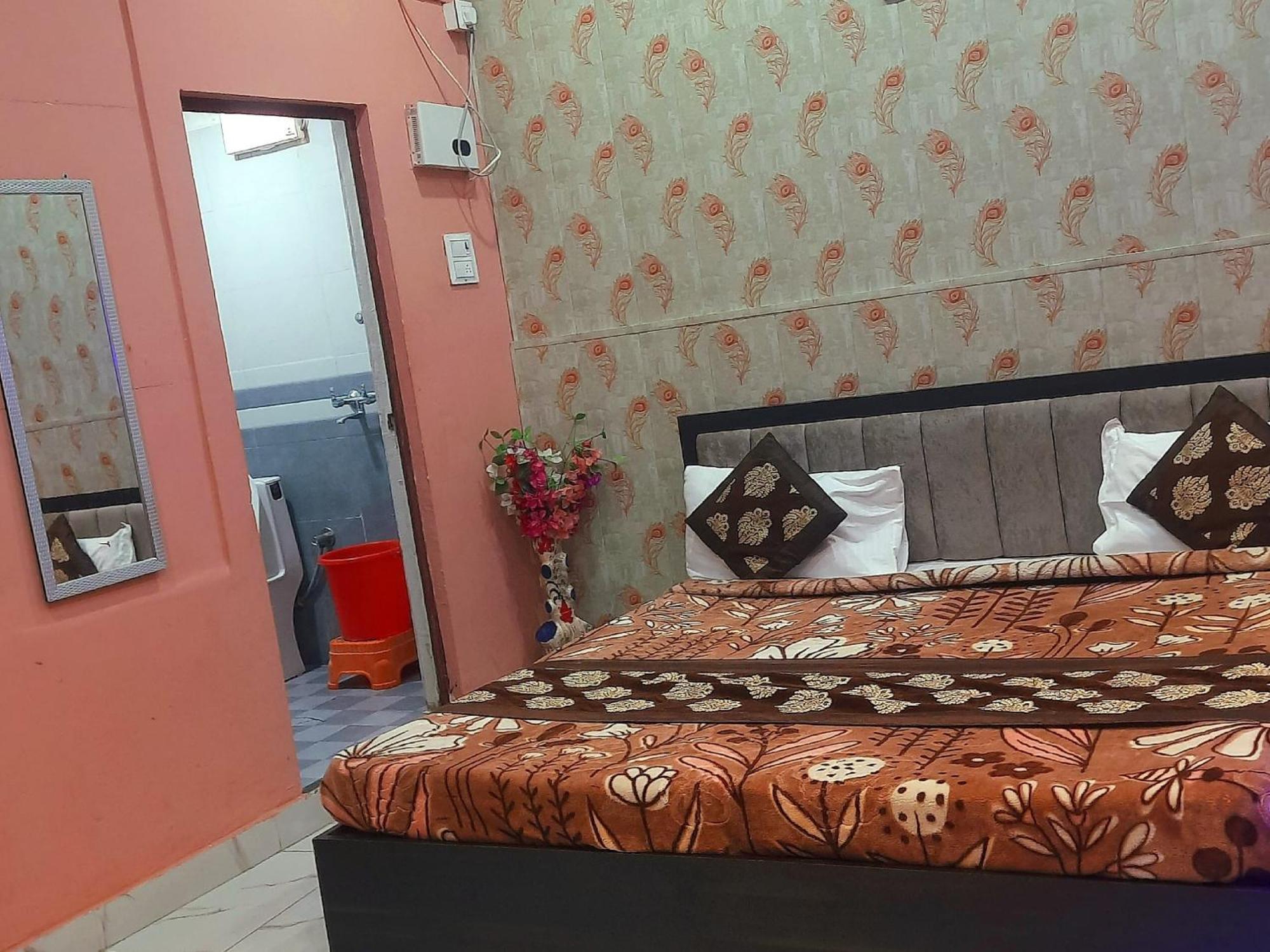 Baba Paying Guest House Варанаси Екстериор снимка